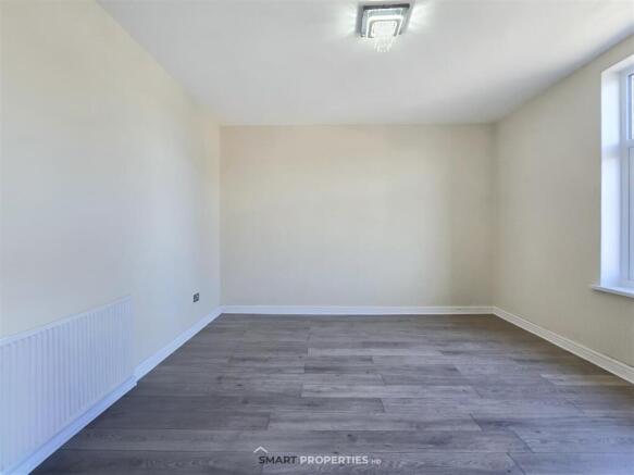 3 bed House for sale Image 9