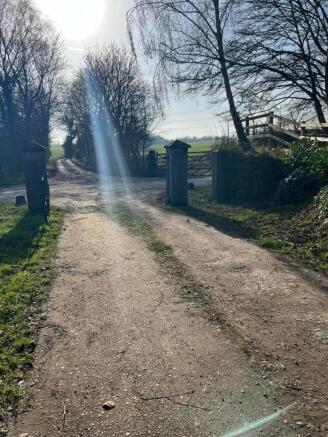 dudlestonBarn2.jpg