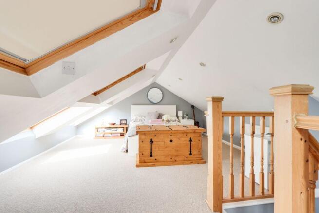 Bedroom 5 (Double)