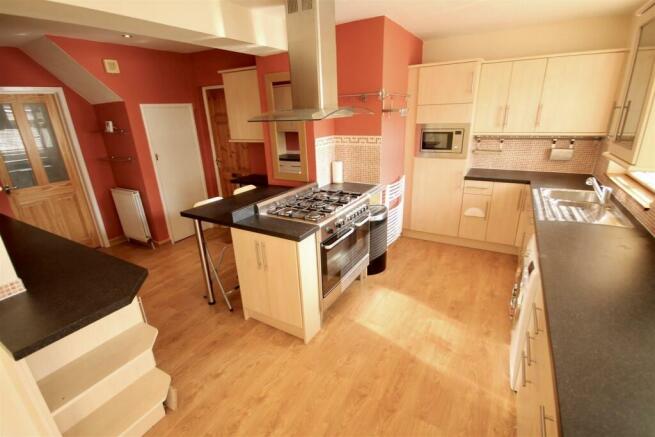 Open Plan Kitchen and Dining Room