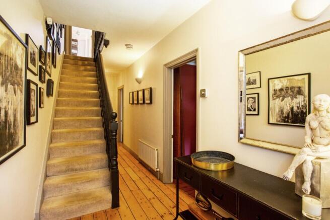 Airly House 28801...