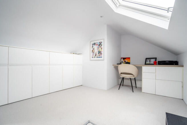 2 bed Terraced for sale Image 9