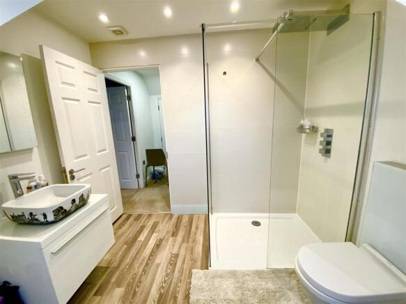 Ensuite Shower Room