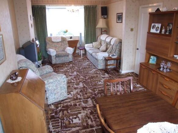 Lounge/dining