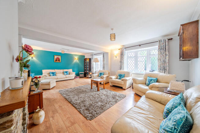 Horsham Road, Alfold, GU6 photo 4