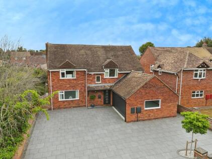 Queens Close, LEAMINGTON SPA, Warwickshire, CV33