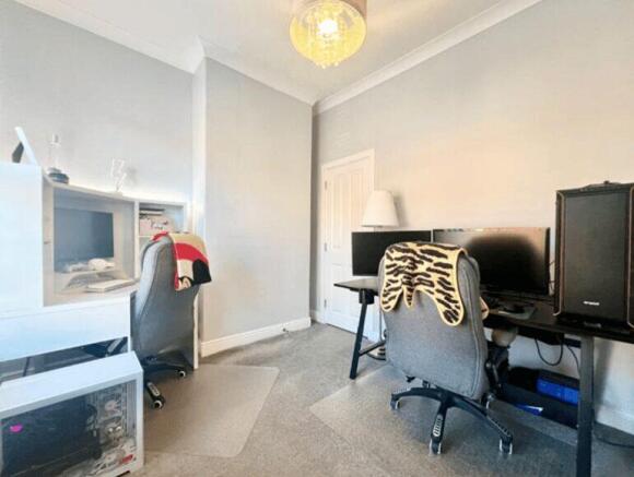 3 bed Terraced for sale Image 9