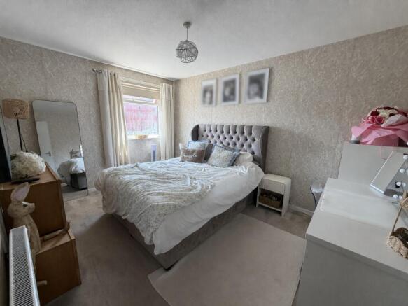 3 bed Terraced for sale Image 7
