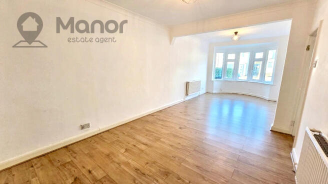 WhatsApp Image 2025-12-15 at 17.40.07