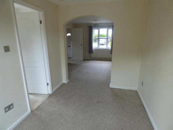Lounge/Dining Room