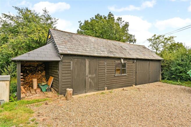 Garage/ Workshop
