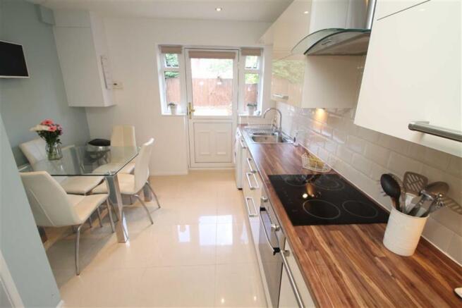 ADDITIONAL KITCHEN/D
