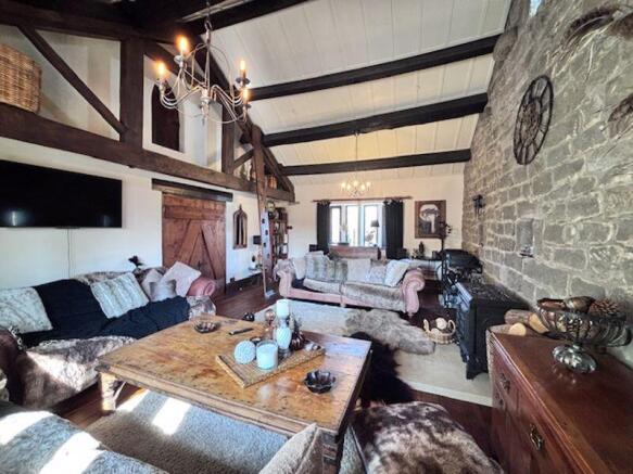 4 bed Barn Conversion for sale Image 11