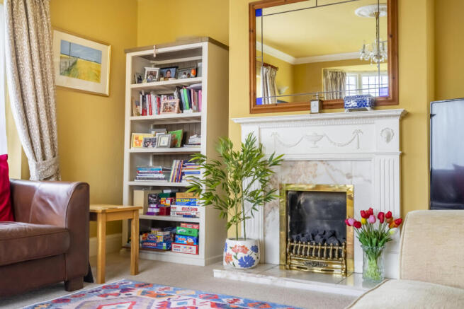 4 bed Detached for sale Image 6