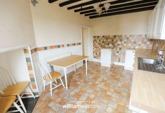 Kitchen 01