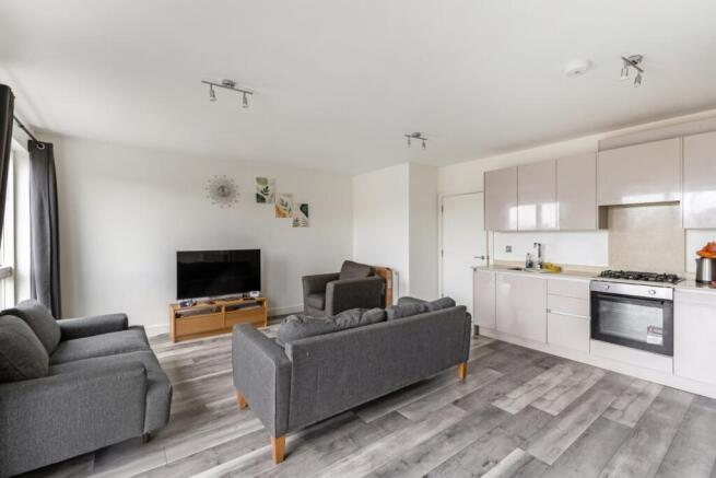 102143_Flat 3 Cen...