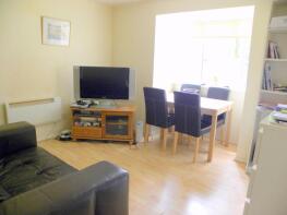 13, Isabella Close, London N14 5QQ