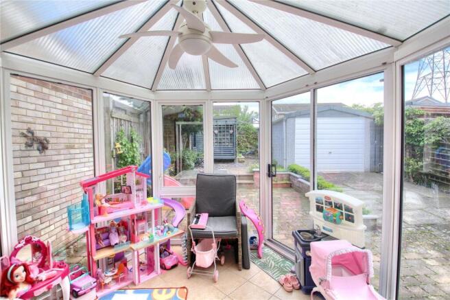 3 bed Semi-Detached for sale Image 8