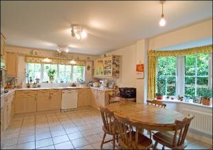 Breakfast/Kitchen