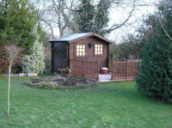 SUMMERHOUSE