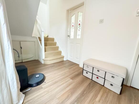 3 bed Semi-Detached for sale Image 6