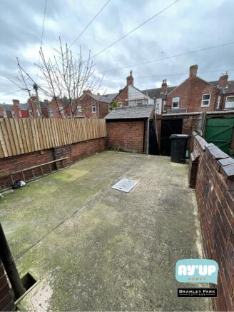 1 bed House Share to rent Image 8