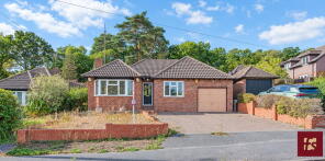 24, Broom Acres, Sandhurst GU47 8PW