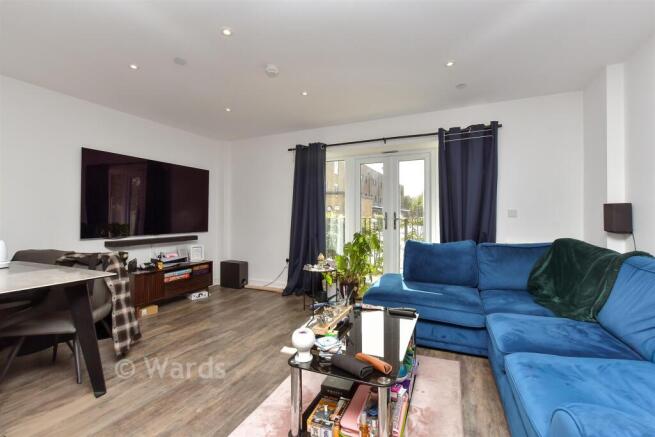 Kitchen/ Living Area