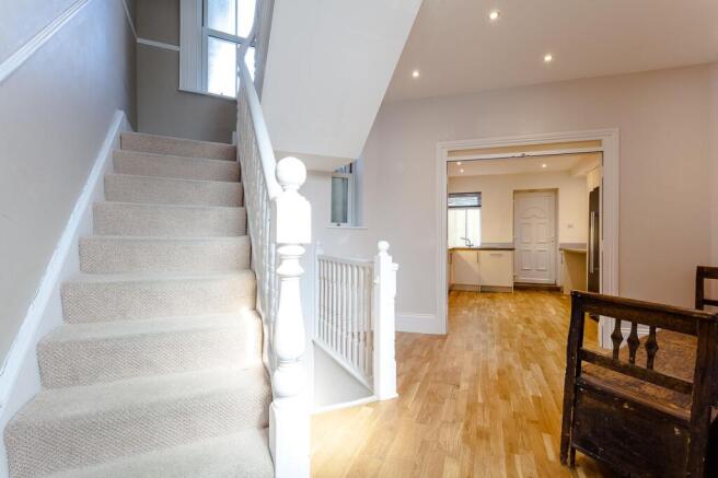 4 bed Terraced for sale Image 7