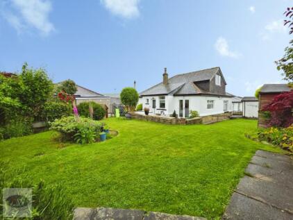 Oakfield Drive, Baildon, Shipley, BD17 6AW