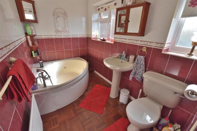 Bathroom/Wc