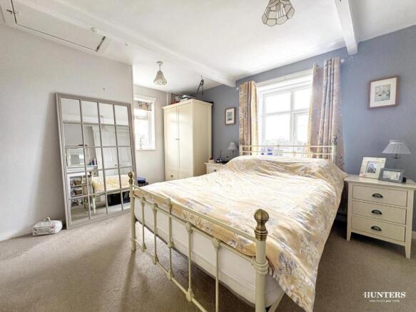 2 bed Cottage for sale Image 12