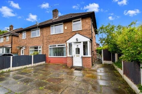 Lee Crescent, Stretford, M32