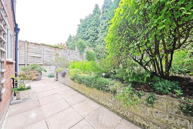 GARDEN 7.jpg