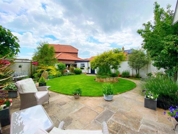 Garden 1.jpg