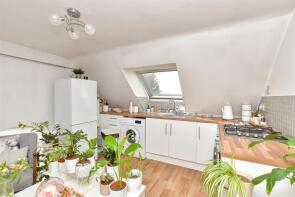 5, Lawson Court, King Edward Road, Gillingham ME7 2PF