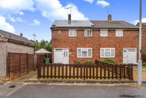 Halyard Close, Luton