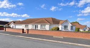 14, Conway Crescent, Llanrhos, Llandudno LL30 1NS
