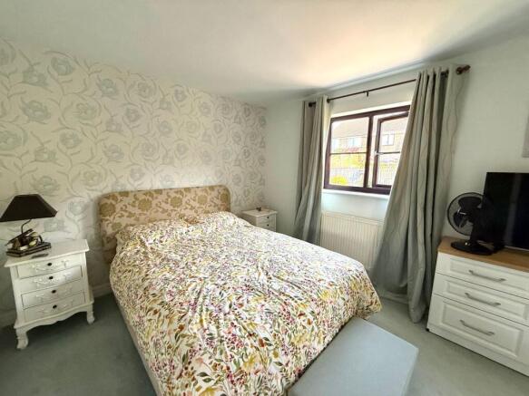 4 bed Detached for sale Image 10