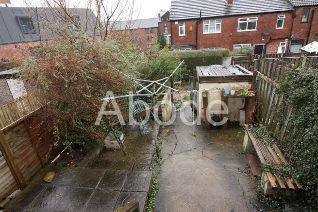 3 bed House to rent Image 8