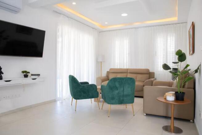 5 Bedroom Villa for