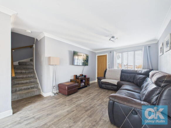 Sanderling Close, Featherstone, Wolverhampton, WV10 7TJ photo 4