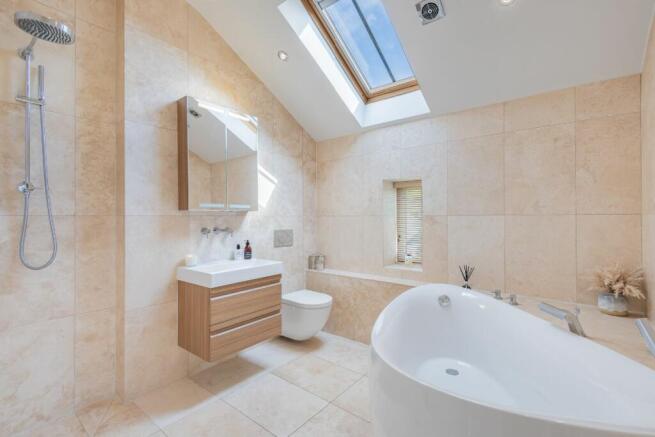 Ensuite