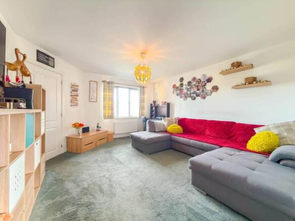 4 bed Detached for sale Image 6
