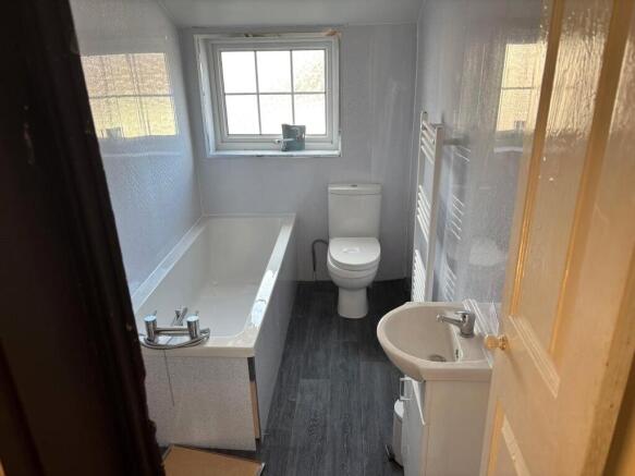 2 bed House for sale Image 4