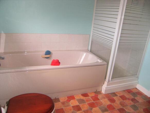 Photo 12