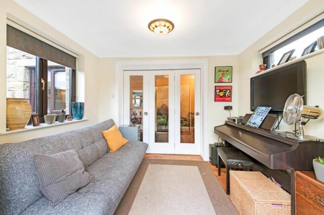 GARDEN ROOM
