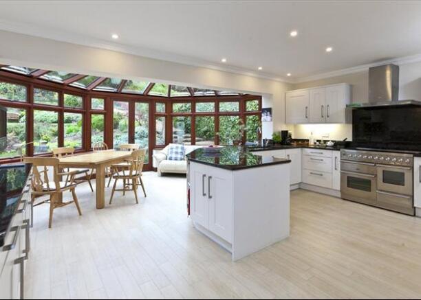 Kitchen/Breakfast