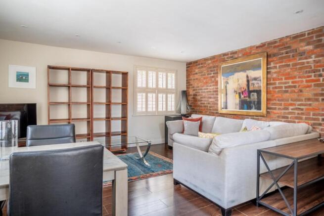 2 bed Apartment for sale Image 12