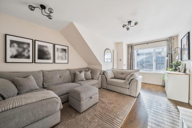 1401704-28-6978bddfa1134-ARW-1